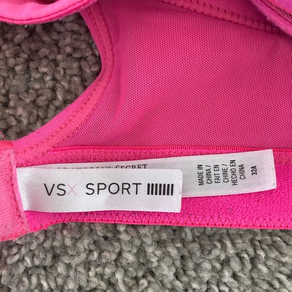 Victoria Secret PINK Sports Bra 32A - Picture 4 of 4